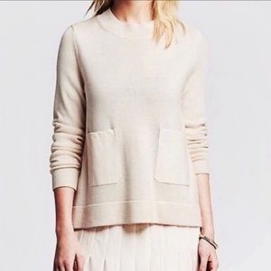 Banana Republic Beige Sweater w/Leather Patch Pockets